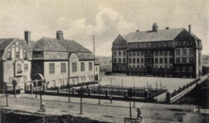 1923 Hohenzollernschule mit Turnhalle und Badeanstalt